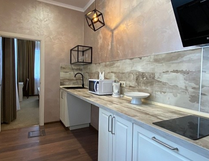 2-местный полулюкс двухкомнатный первой категории (5,7 корп.) - Парк-отель AMAKS «Ершово»